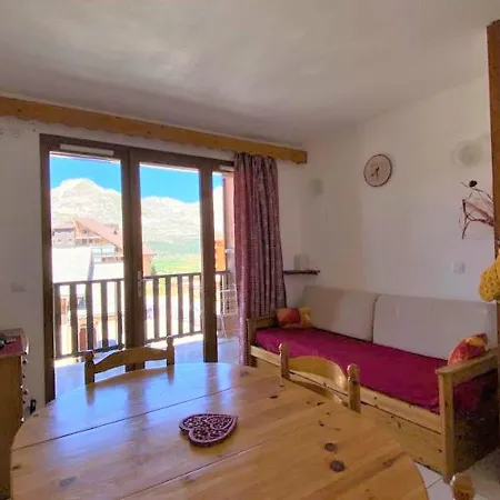 Joli 2 Pieces Renove Avec Balcon, Au Pied Des Pistes, Pour 4 Personnes, La Joue Du Loup - Fr-1-504-524 *